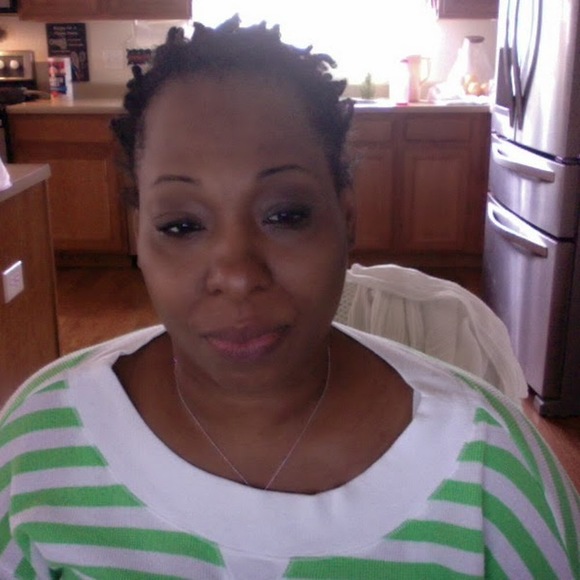 Meet your Posher, Lisa - Picture 5 of 6